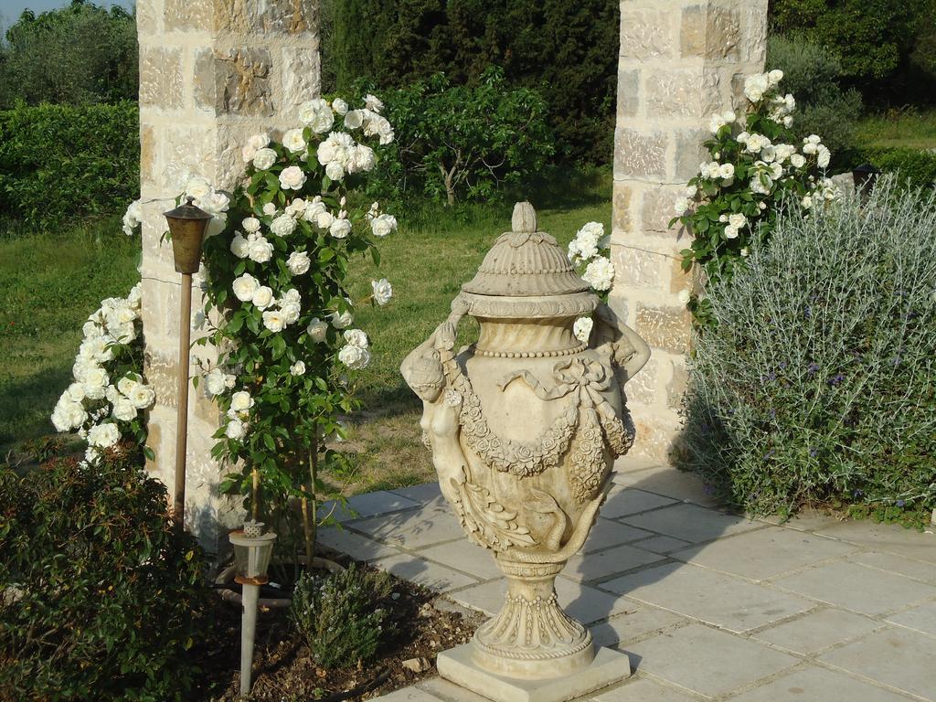 Bastide St Mathieu Hotel Грас Екстериор снимка